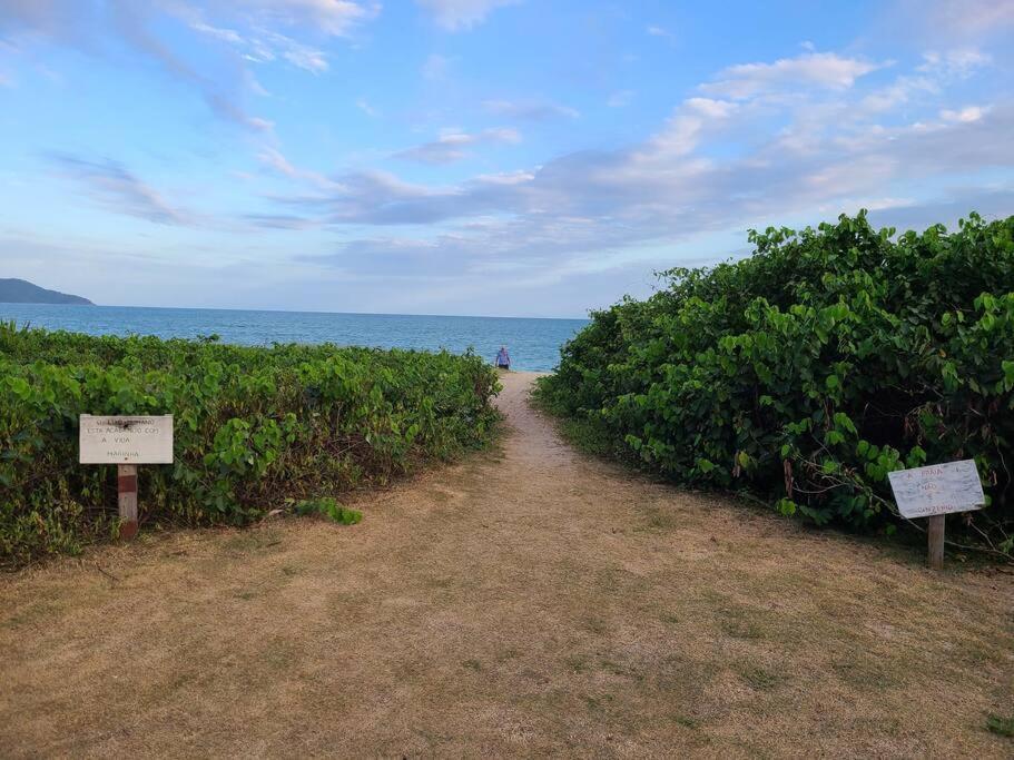 Linda Casa A 200M Da Praia Do Capricornio 卡拉瓜塔图巴 外观 照片